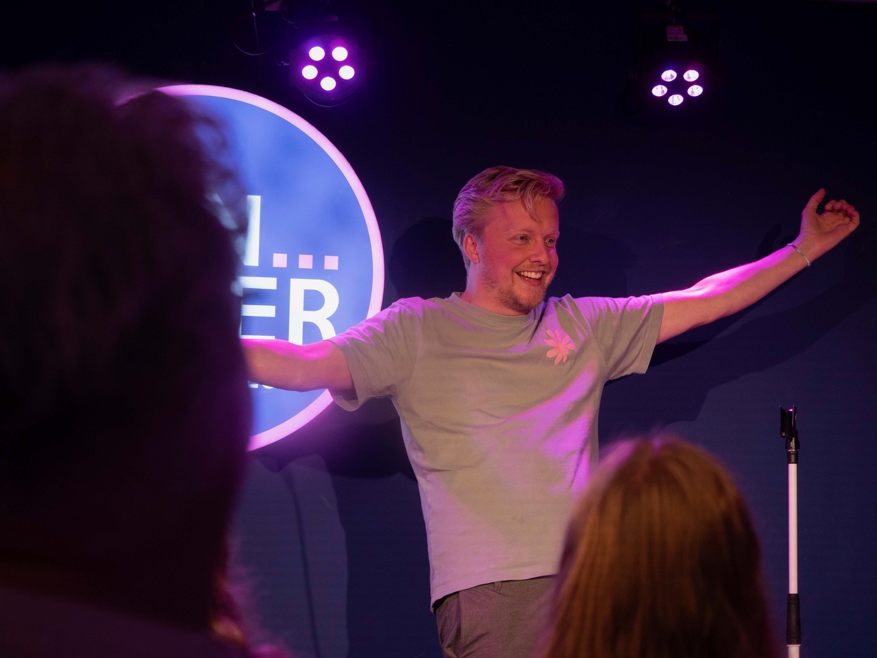 Optreden bij Puncher Comedy Club